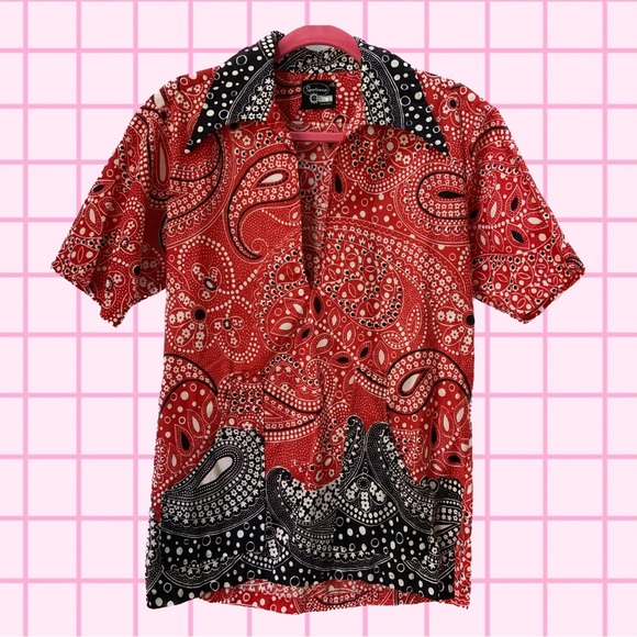 1970s Men’s/Women’s Bandana Print V-Neck Collared Shirt - Picture 1 of 7